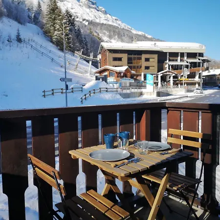 & Cozy Facing The Gondola - La Boule De Neige 112 Apartment *