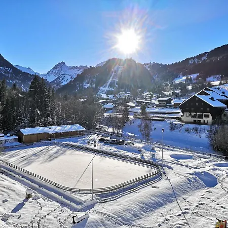 & Cozy Facing The Gondola - La Boule De Neige 112 *